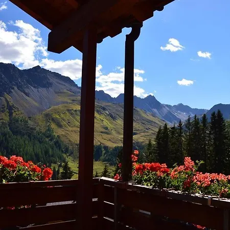 Tschuggenweg 11 Apartment *