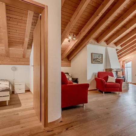 Tschuggenweg 11 Apartment