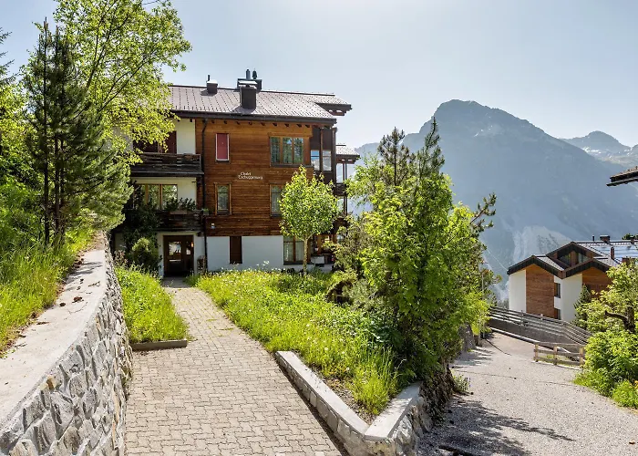 Tschuggenweg 11 Апартаменти