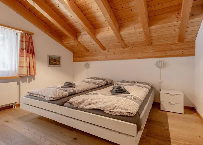 Апартаменти Tschuggenweg 11